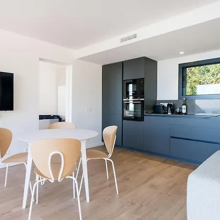 Minimalist House With Breathtaking Sea View *